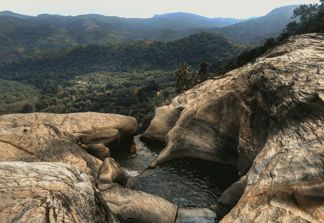 upper-diyaluma-viewpoint Gallery Image 10