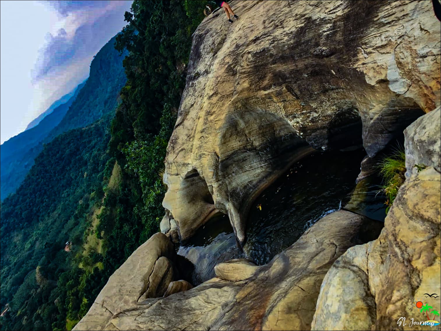 upper-diyaluma-viewpoint Gallery Image 3